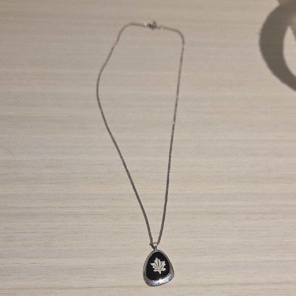 Bond Boyd Sterling Silver Maple Leaf Pendant Necklace